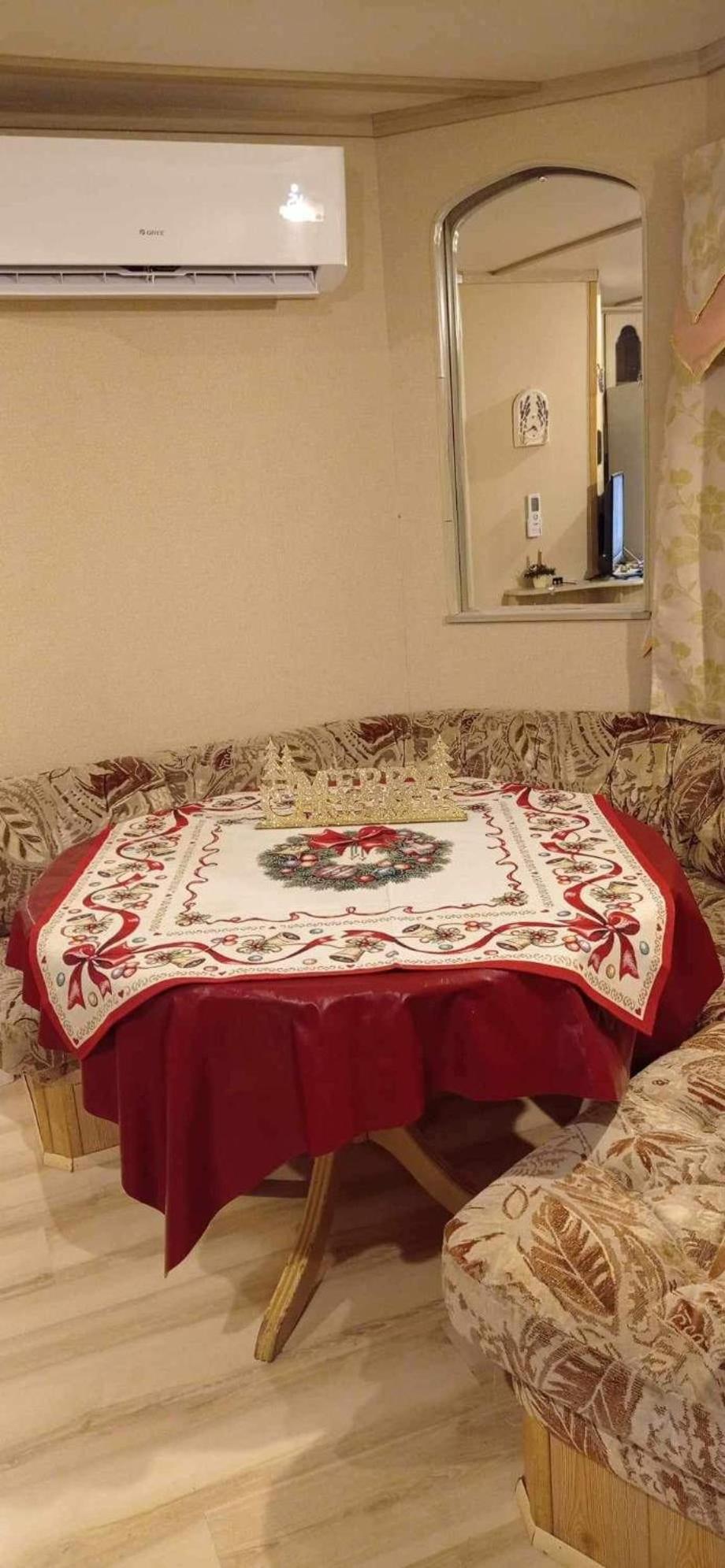Appartement Kupai Apartman à Tiszaújváros Extérieur photo