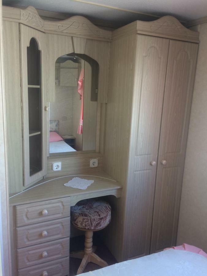 Appartement Kupai Apartman à Tiszaújváros Extérieur photo