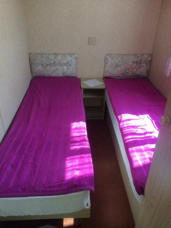 Appartement Kupai Apartman à Tiszaújváros Extérieur photo